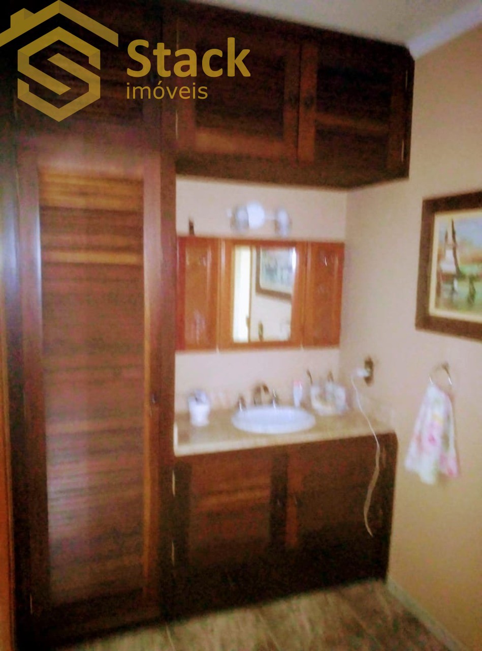 Casa à venda com 3 quartos, 200m² - Foto 35