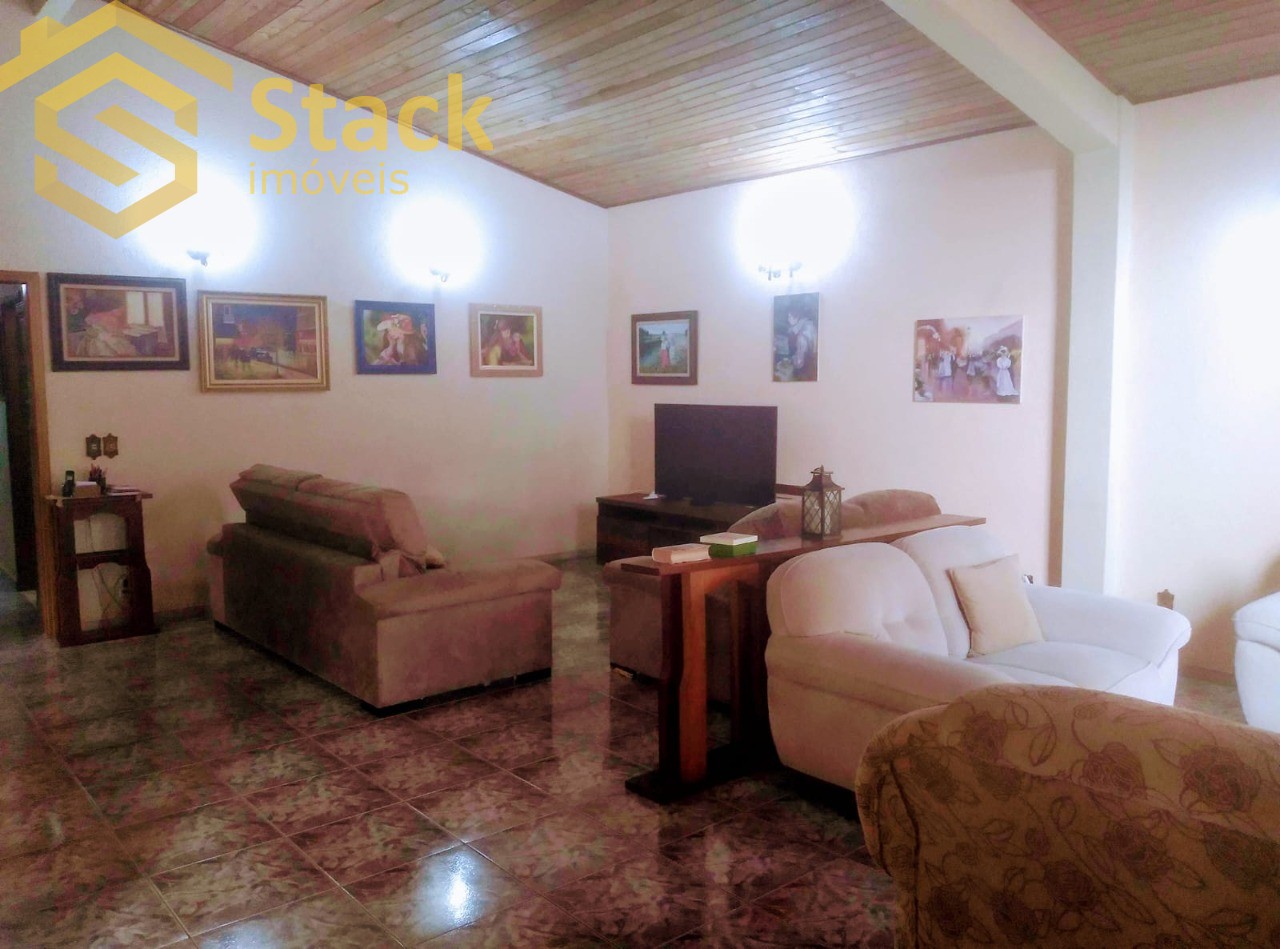 Casa à venda com 3 quartos, 200m² - Foto 13