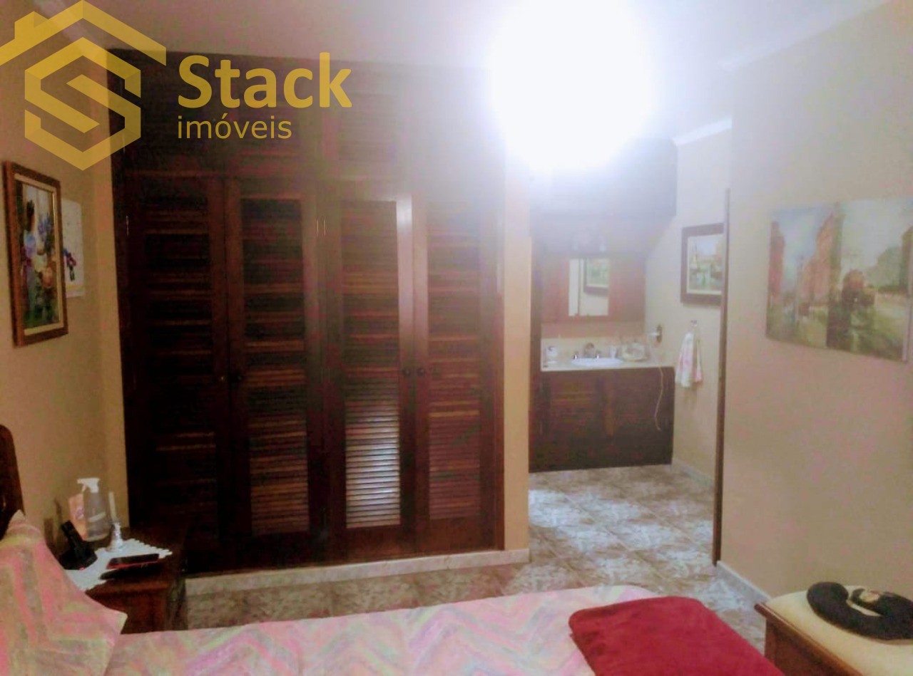 Casa à venda com 3 quartos, 200m² - Foto 36