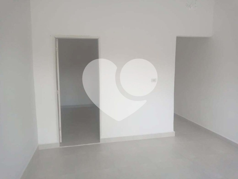 Casa para alugar com 1 quarto, 50m² - Foto 3