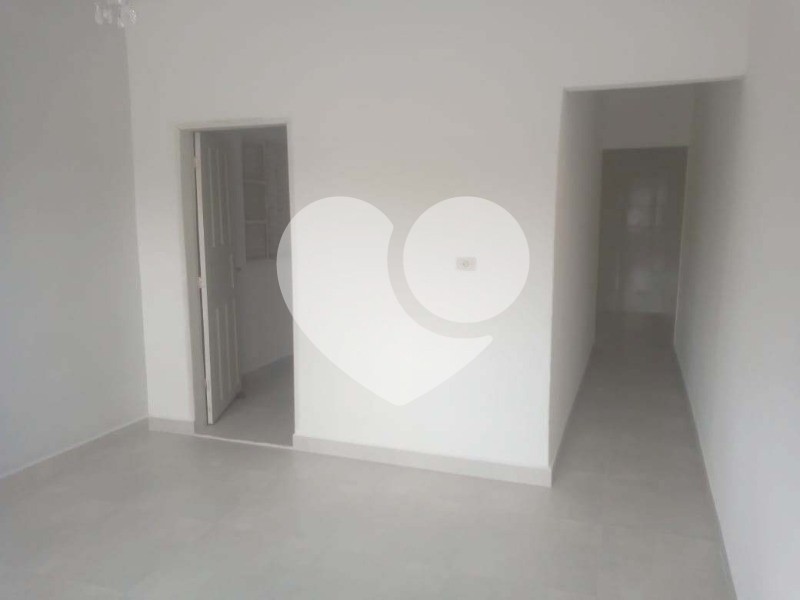 Casa para alugar com 1 quarto, 50m² - Foto 2