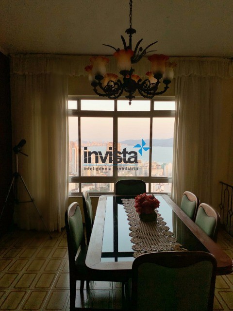 Casa de Condomínio à venda com 5 quartos, 570m² - Foto 5