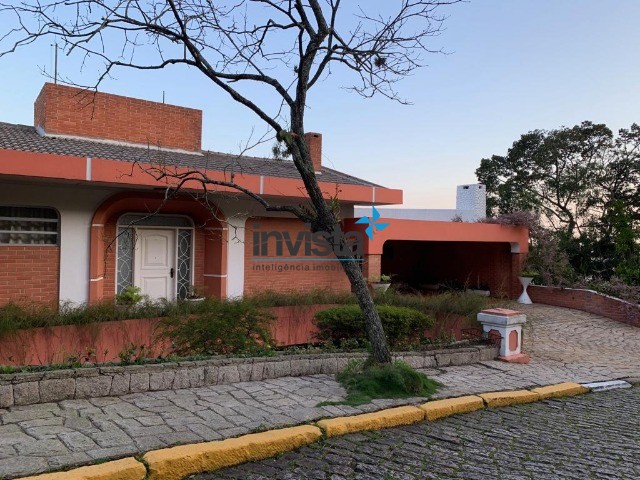Casa de Condomínio à venda com 5 quartos, 570m² - Foto 1