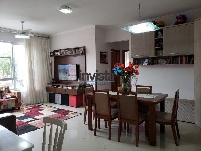 Apartamento à venda com 2 quartos, 81m² - Foto 2