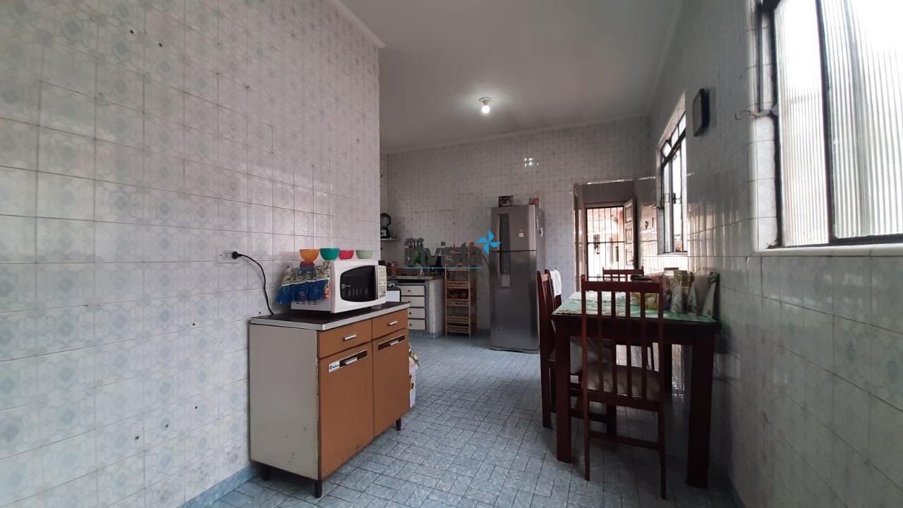 Casa à venda com 2 quartos, 350m² - Foto 3