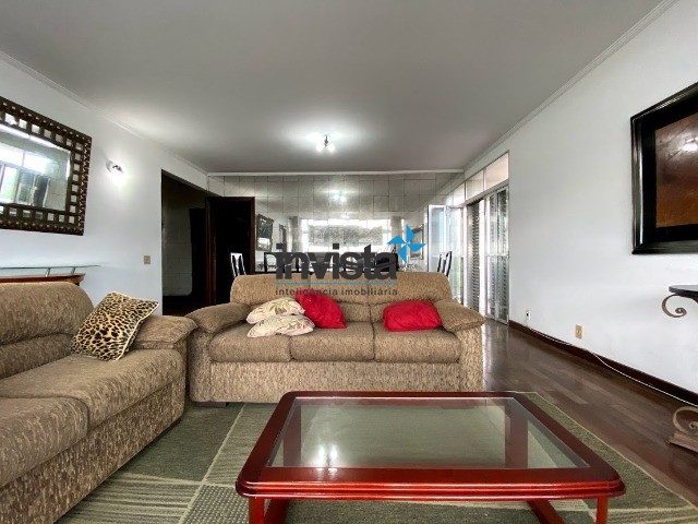Apartamento à venda com 3 quartos, 158m² - Foto 6