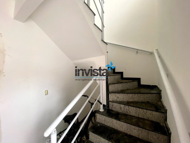 Casa à venda com 3 quartos, 100m² - Foto 3