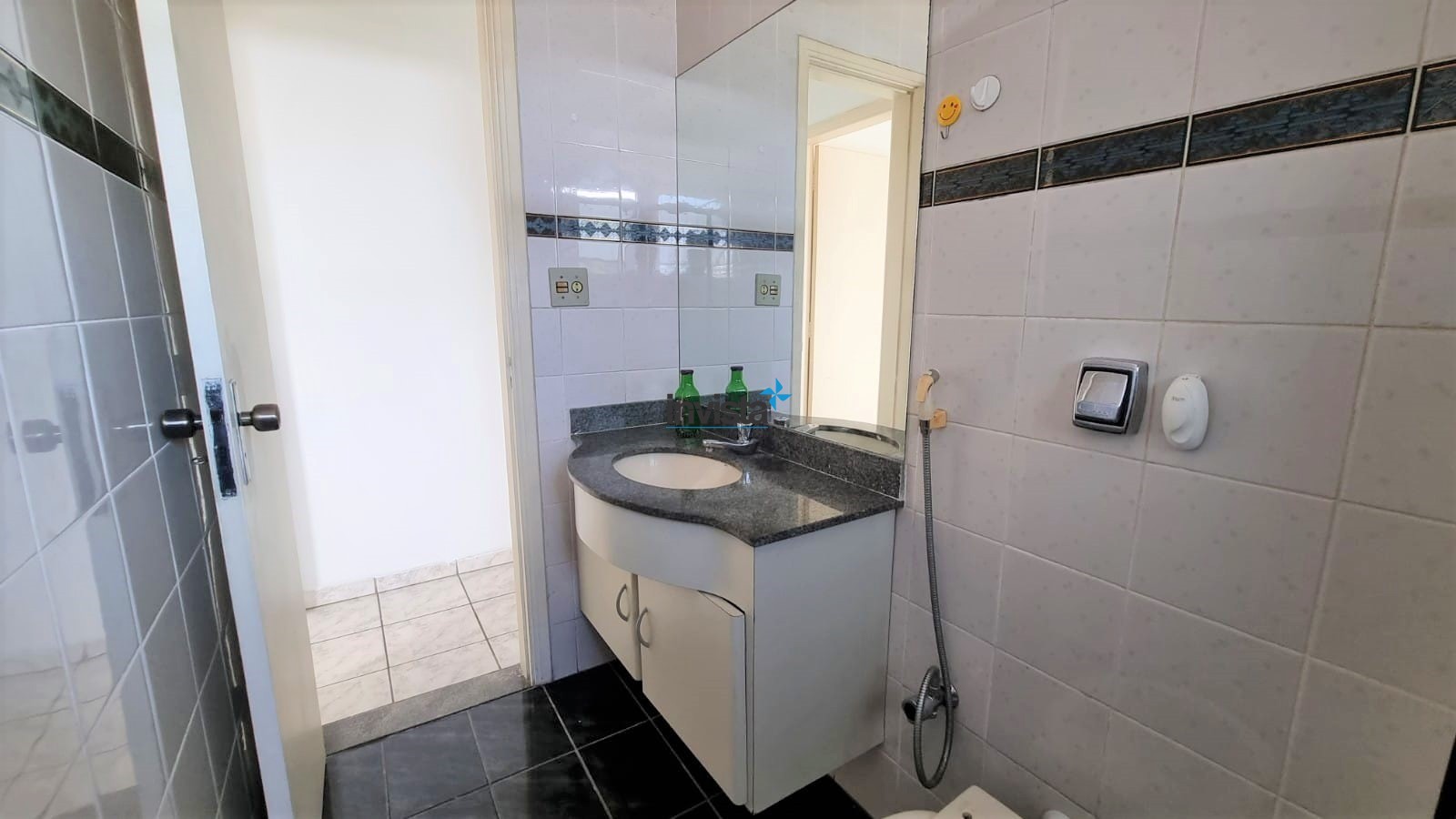Apartamento à venda com 2 quartos, 75m² - Foto 11