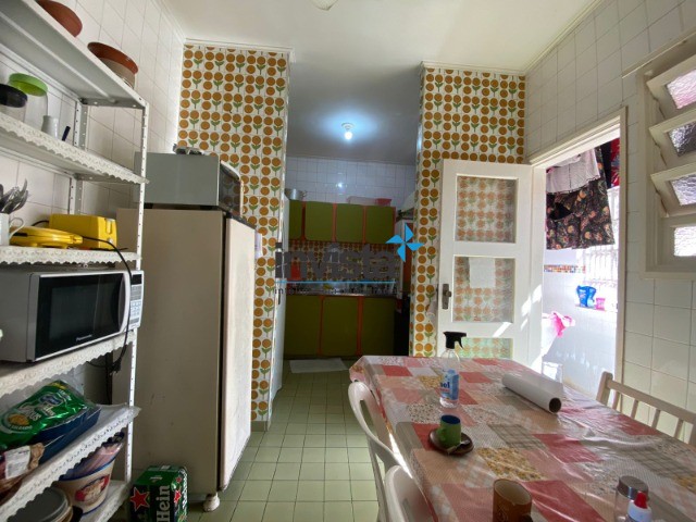 Apartamento à venda com 3 quartos, 160m² - Foto 8