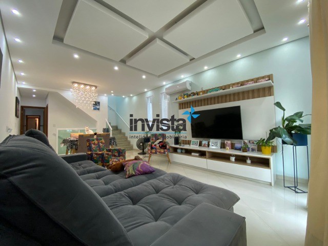 Casa, 4 quartos, 200 m² - Foto 1