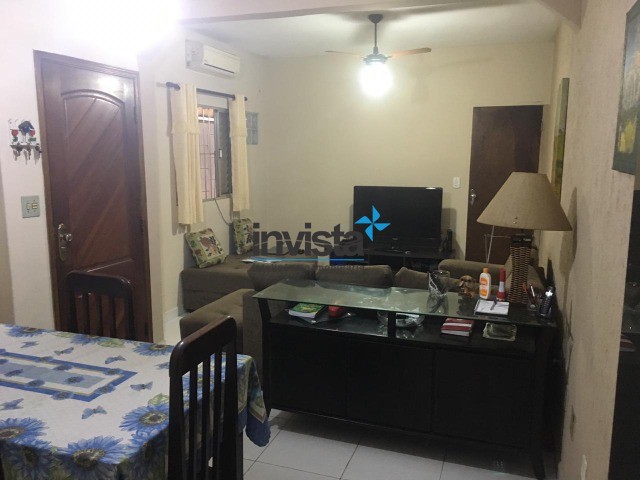Casa à venda com 2 quartos, 88m² - Foto 1