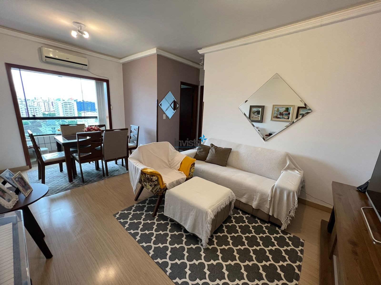 Apartamento à venda com 2 quartos, 84m² - Foto 1
