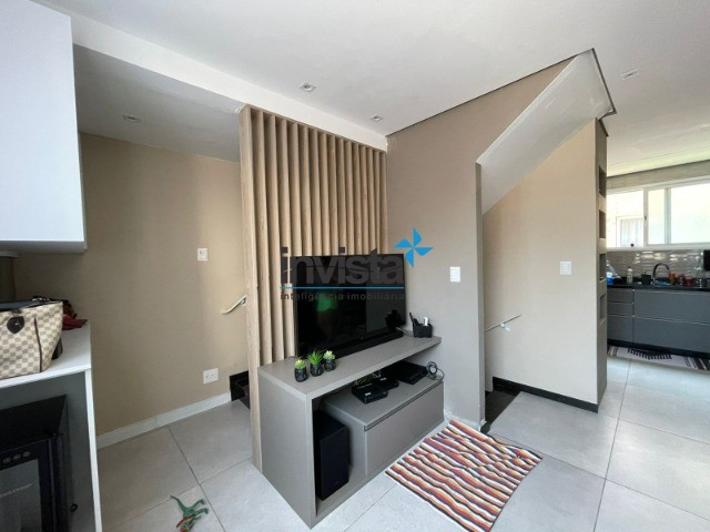 Casa à venda com 2 quartos, 125m² - Foto 4