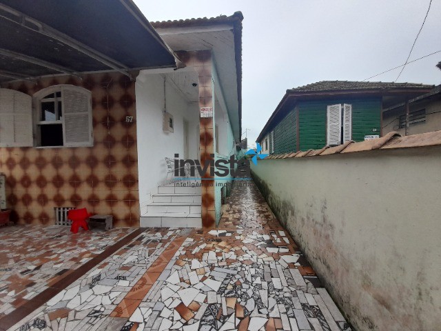 Casa à venda com 2 quartos, 300m² - Foto 2