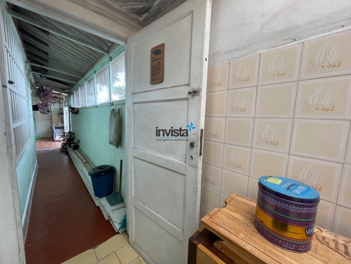 Casa à venda com 4 quartos, 93m² - Foto 18