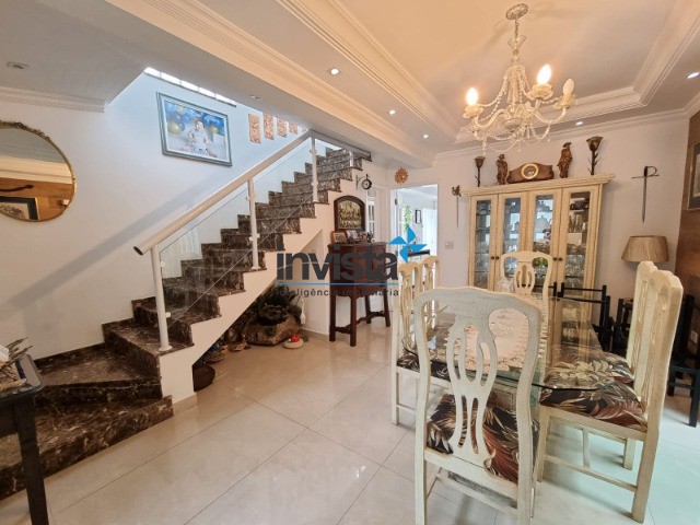 Sobrado, 3 quartos, 218 m² - Foto 4