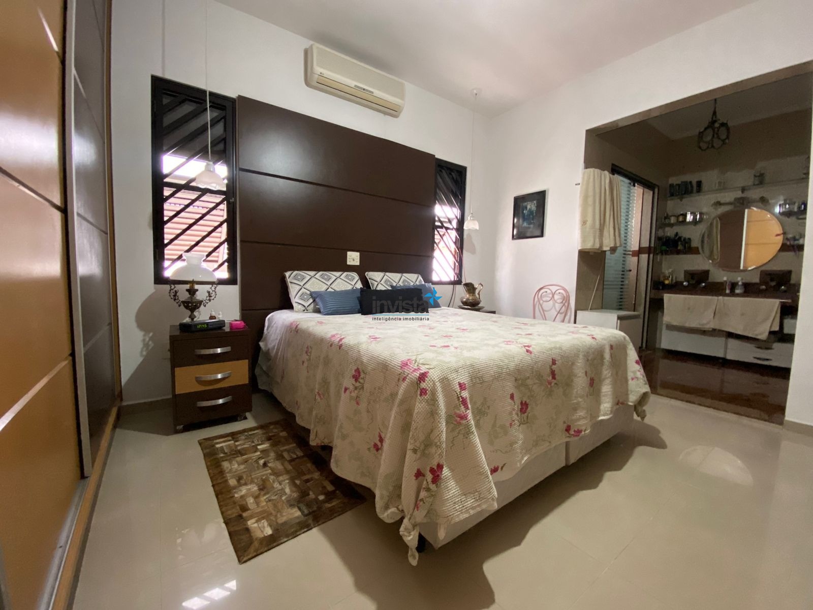 Casa à venda com 3 quartos, 250m² - Foto 11