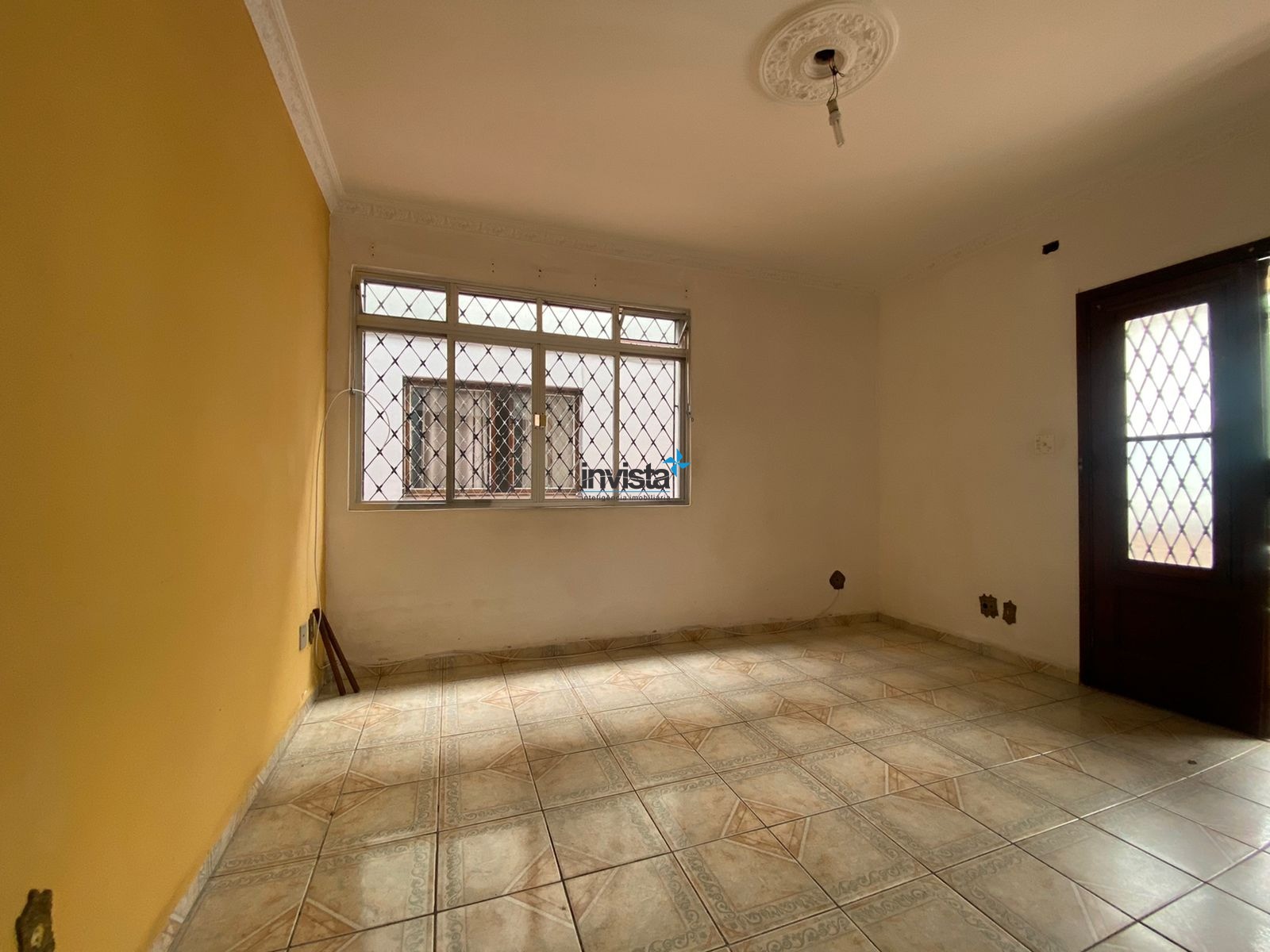 Casa à venda com 2 quartos, 80m² - Foto 2
