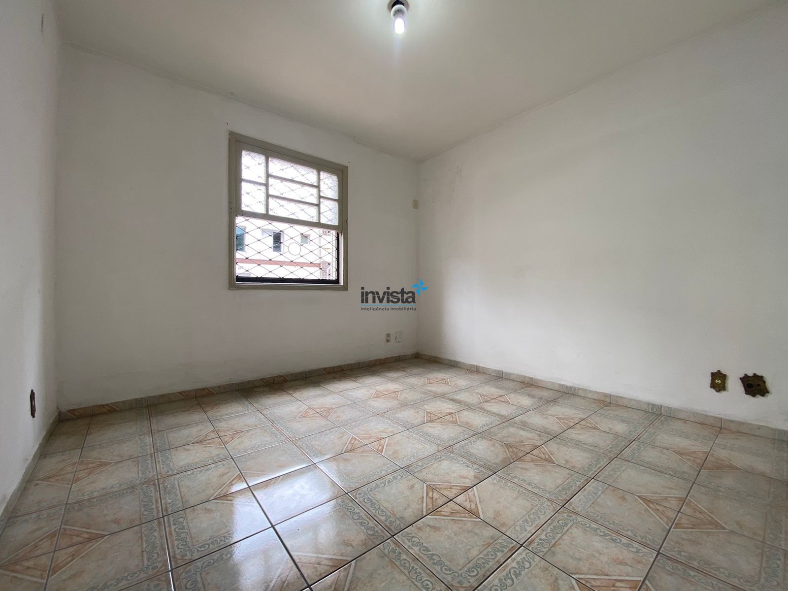 Casa à venda com 2 quartos, 80m² - Foto 4