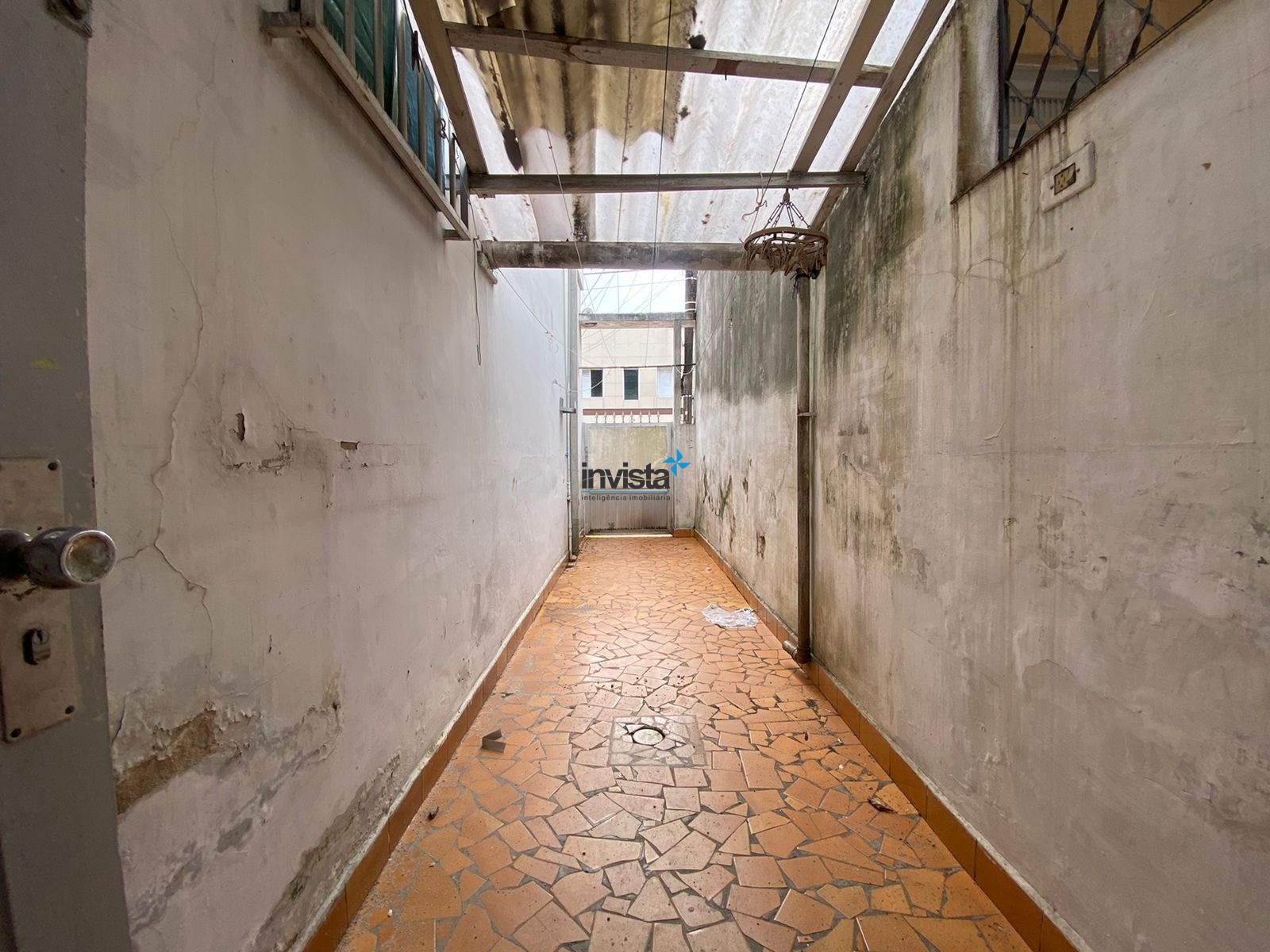 Casa à venda com 2 quartos, 80m² - Foto 11