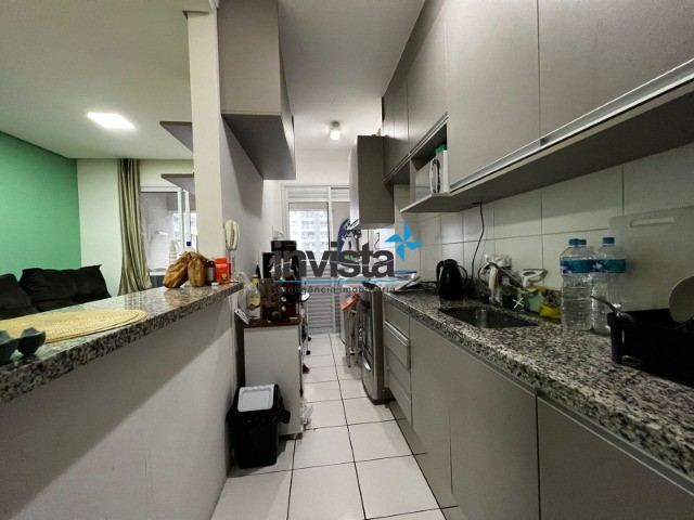 Apartamento à venda com 2 quartos, 70m² - Foto 13