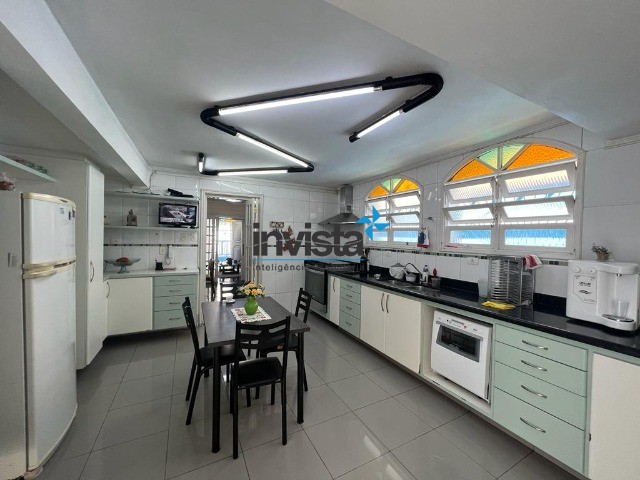 Sobrado à venda com 4 quartos, 260m² - Foto 46