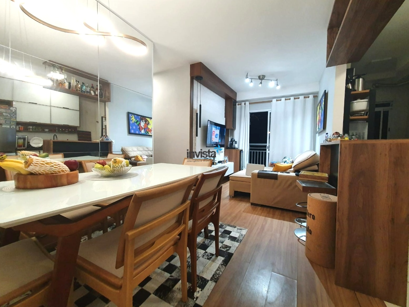 Apartamento à venda com 2 quartos, 64m² - Foto 1