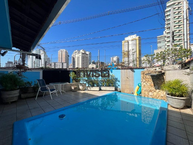 Sobrado à venda com 4 quartos, 260m² - Foto 1