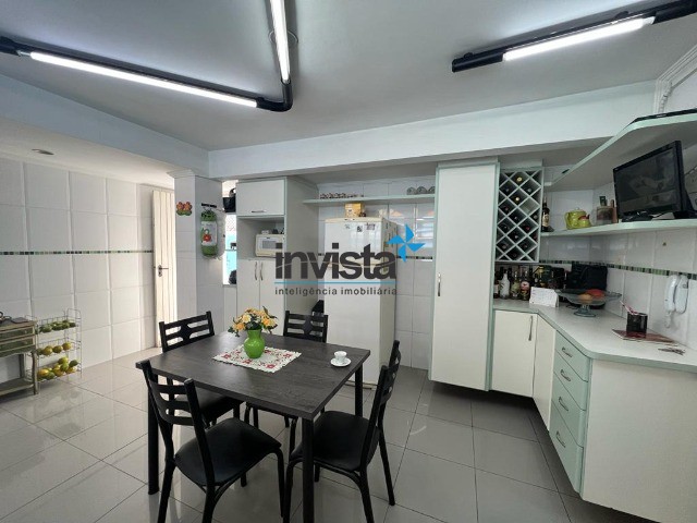 Sobrado à venda com 4 quartos, 260m² - Foto 45