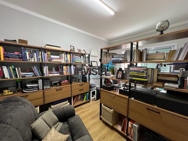 Casa à venda com 4 quartos, 345m² - Foto 10
