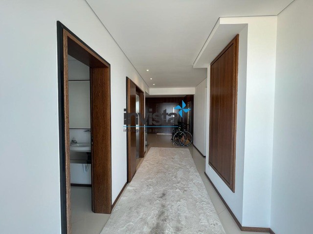 Casa à venda com 5 quartos, 1800m² - Foto 31