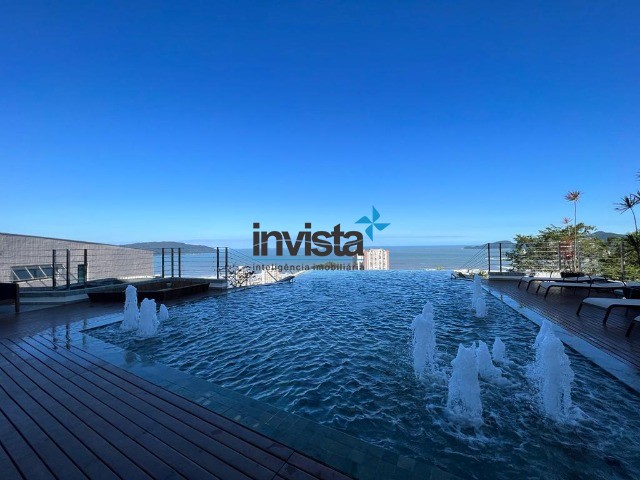 Casa à venda com 5 quartos, 1800m² - Foto 1