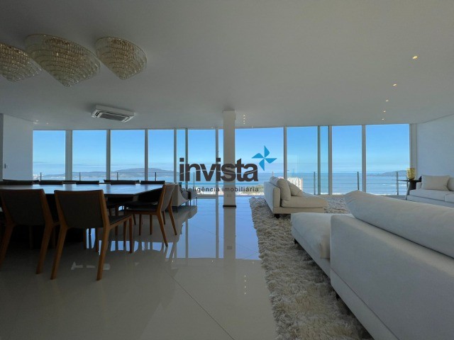 Casa à venda com 5 quartos, 1800m² - Foto 4