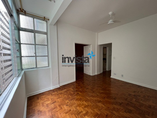 Apartamento à venda com 1 quarto, 50m² - Foto 2