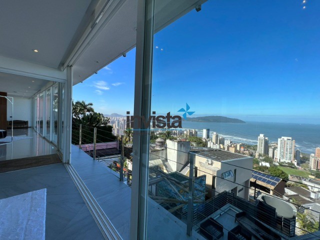 Casa à venda com 5 quartos, 1800m² - Foto 11