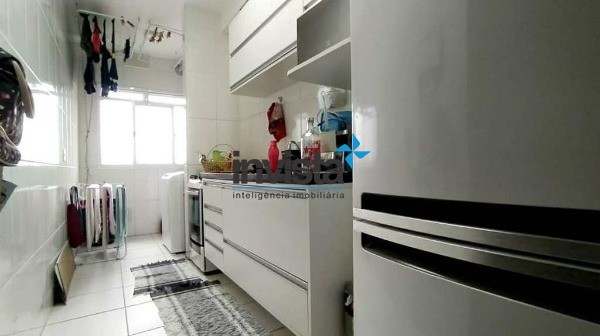 Apartamento à venda com 3 quartos, 84m² - Foto 6