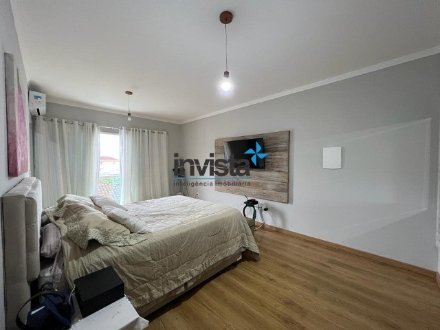 Casa à venda com 4 quartos, 345m² - Foto 15