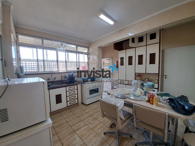 Apartamento à venda com 3 quartos, 145m² - Foto 23