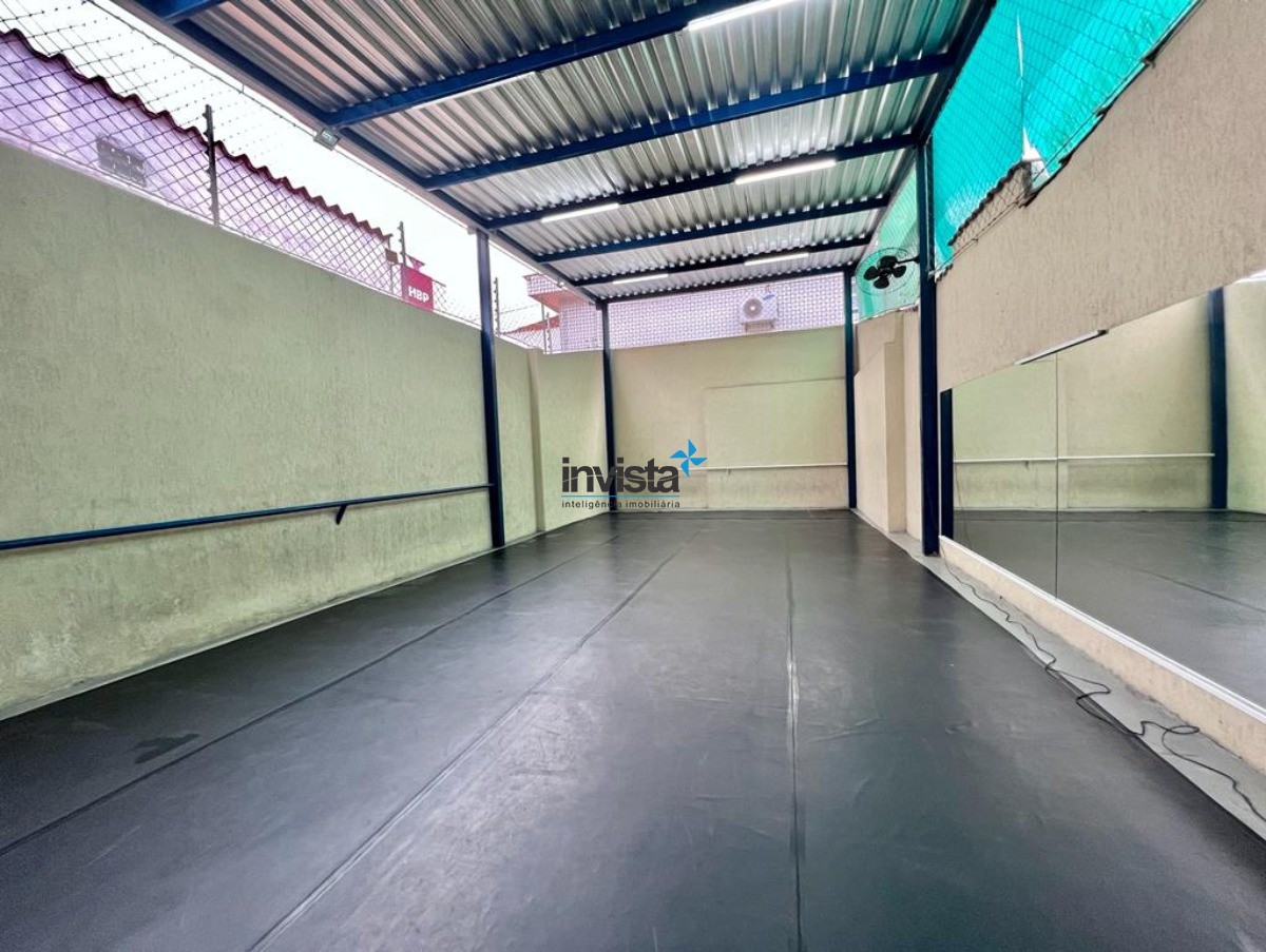 Sobrado à venda com 3 quartos, 240m² - Foto 2