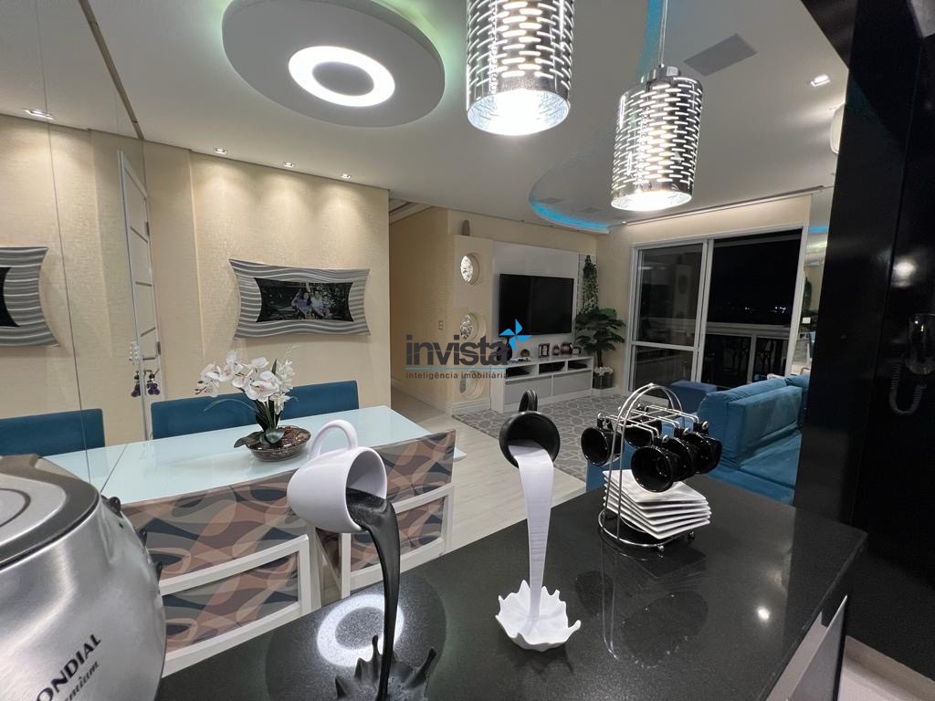 Apartamento à venda com 2 quartos, 77m² - Foto 4