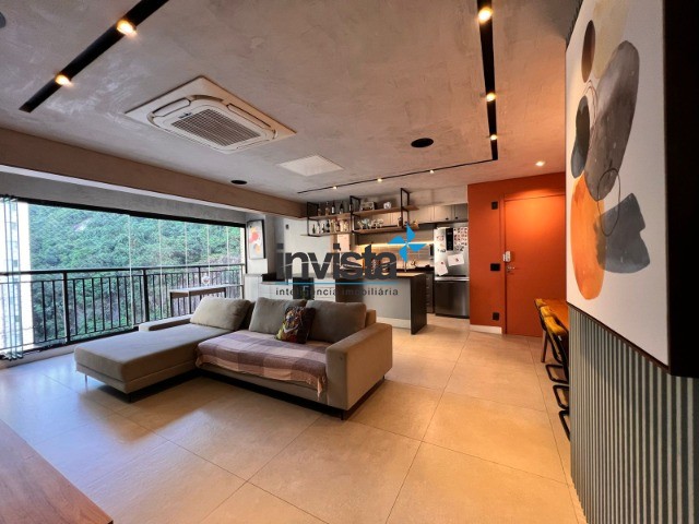 Apartamento à venda com 2 quartos, 84m² - Foto 1