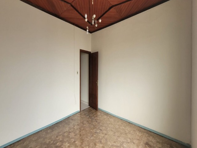 Casa à venda com 3 quartos, 264m² - Foto 13