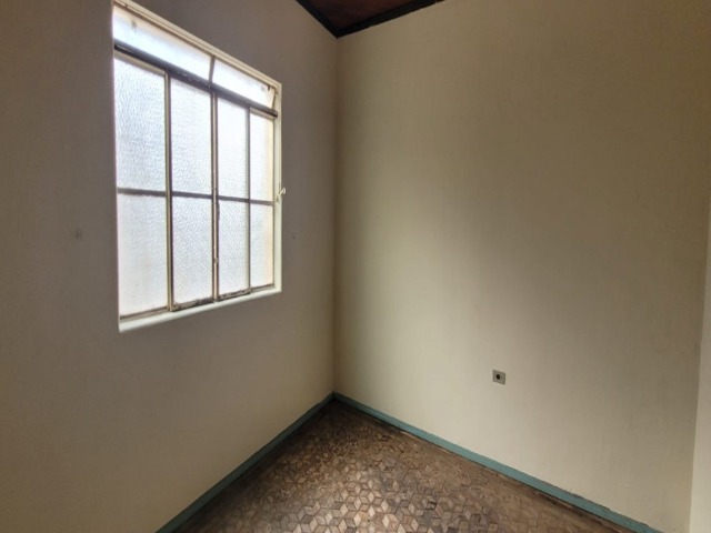 Casa à venda com 3 quartos, 264m² - Foto 8