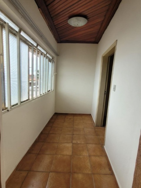 Casa à venda com 3 quartos, 264m² - Foto 14