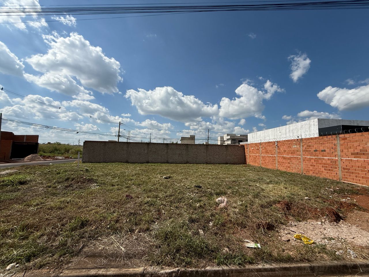 Terreno, 258 m² - Foto 1