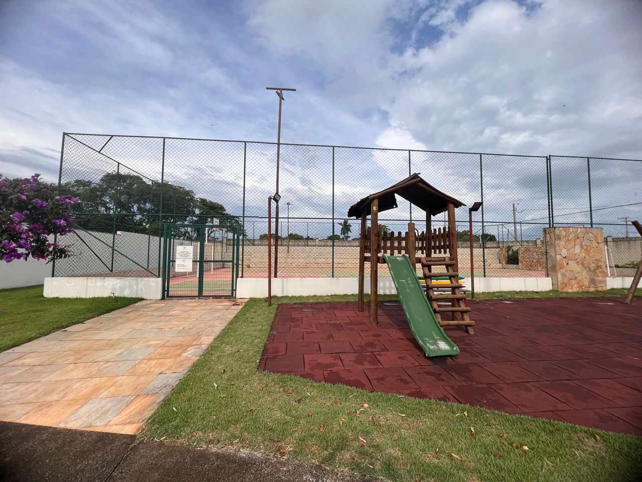Terreno, 300 m² - Foto 13