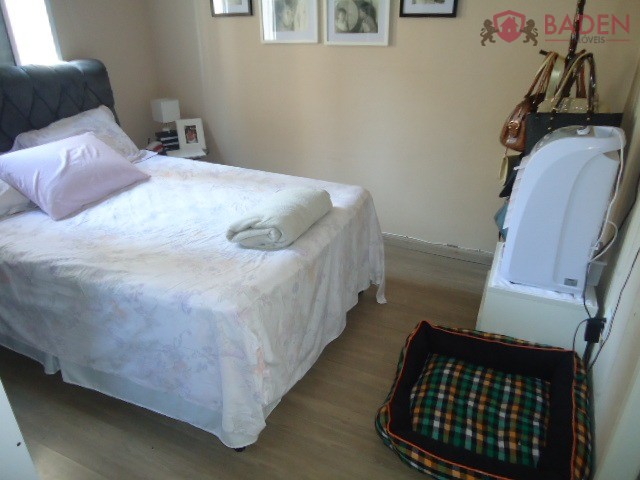Apartamento à venda com 2 quartos, 64m² - Foto 27