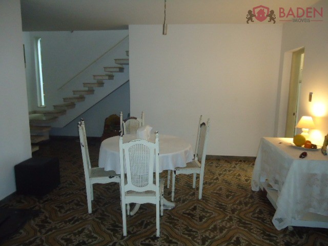 Casa, 3 quartos, 264 m² - Foto 4