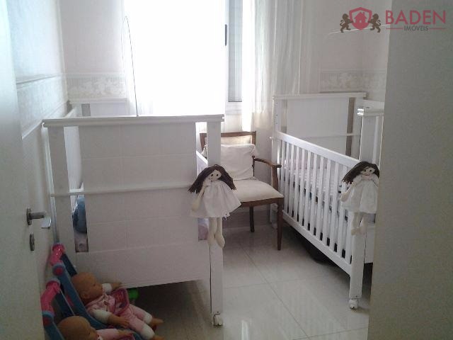 Apartamento à venda com 3 quartos, 70m² - Foto 10