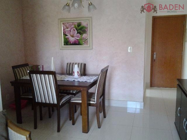 Apartamento à venda com 3 quartos, 70m² - Foto 3